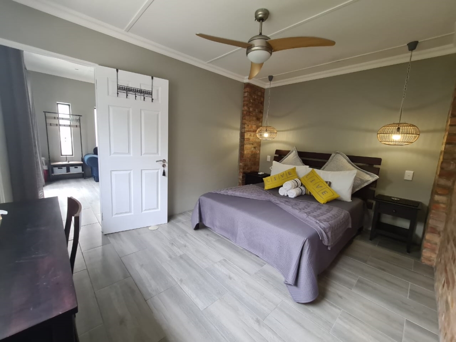 5 Bedroom Property for Sale in Kenton On Sea Eastern Cape